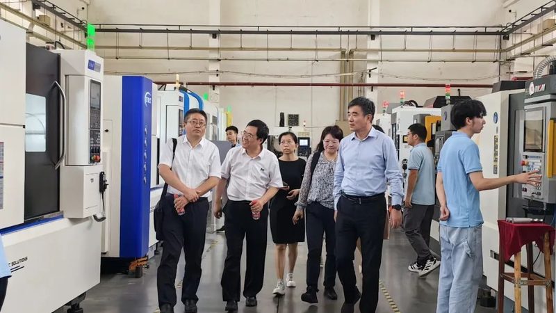工业机械手臂控制系统：如何挑选优质解决方案**